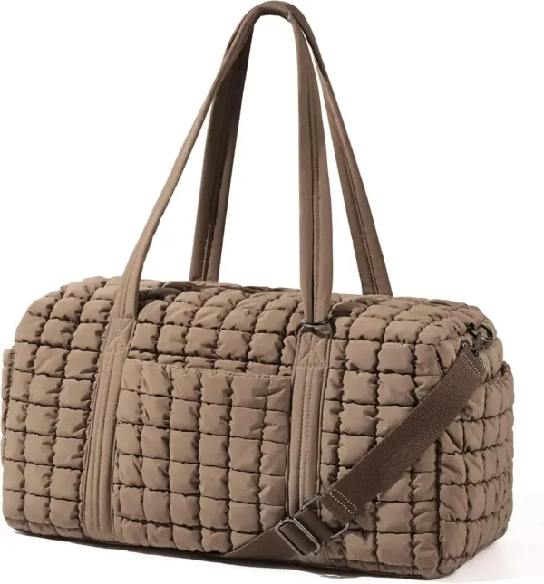 بولے ہوئے ٹریول ٹوٹ میں لمبے ہینڈلز اور کندھے کا ایک ایڈجسٹ پٹا شامل ہے, ایک سفید پس منظر پر ظاہر ہوتا ہے. کسٹم ڈیزائن OEM اور ODM اختیارات کے ذریعہ دستیاب ہیں.