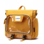 Рюкзак с прозрачным отсеком в желтом цвете имеет прозрачный передний карман, Черные пряжки, боковые карманы, and a label marked "LOGO." OEM и услуги ODM доступны для индивидуального брендинга.