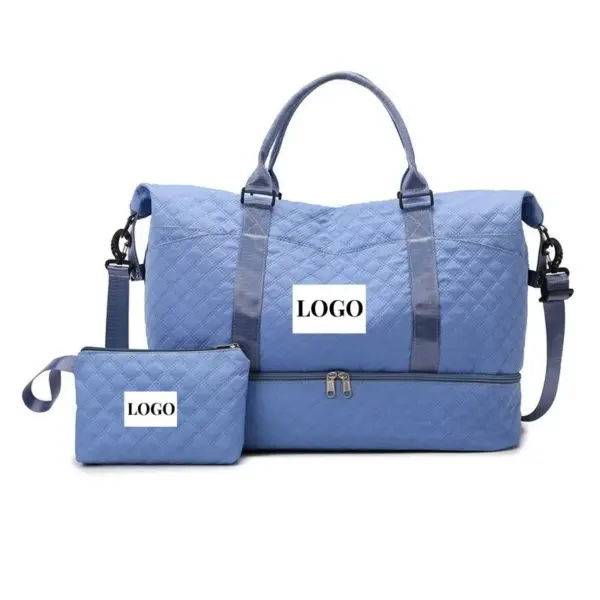 Obchodní cesty s velkou kapacitou s odnímatelným pouzdrem ve světle modré, both labeled "LOGO," Zobrazeno na bílém pozadí - perfektní pro přizpůsobení OEM a ODM.