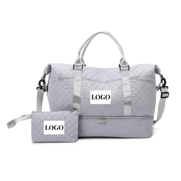 Obchodní cesty s velkou kapacitou s odnímatelným pouzdrem ve světle šedé, Prošívaný design, with handles and both items labeled "LOGO." K dispozici je přizpůsobení OEM a ODM.