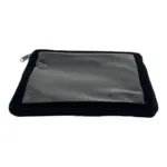 Ачык капка белән ачык капкада булган люкс бәрхет бизәнү әйберләре ак өслектә ясала..