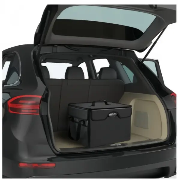 'Oku fakahaa'i 'e ha SUV 'uli'uli mo hono 'akau 'oku fakaava ha Fireproof mo e Waterproof 'o e Lalahi-Kapasi 'o e tohi mo e Bood Storage Bag mo e ngaahi uili mo e loka fakataha'i 'oku fokotu'u fakalelei 'i loto 'i he feitu'u 'o e uta ..