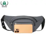 Le Minimalista 3-Comparte de Deportes cintura Pack yile' yéetel juntúul diseño gris, box correa, óoxp'éel compartimentos cremallera, yéetel ye'esik jump'éel smartphone beige ti' le pooj delantero.