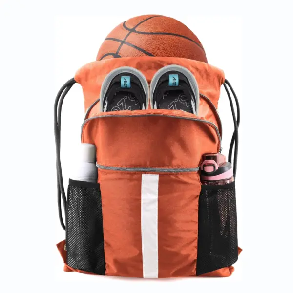 Ang dagkong kapasidad sa Nylon nga Kapabilidad sa Backsball Backspracks nagbutang usa ka basketball, sapatos, ug duha ka botelya sa tubig sa kilid nga mga bulsa sa MESS; Magamit alang sa OEM ug ODM ORDERS.